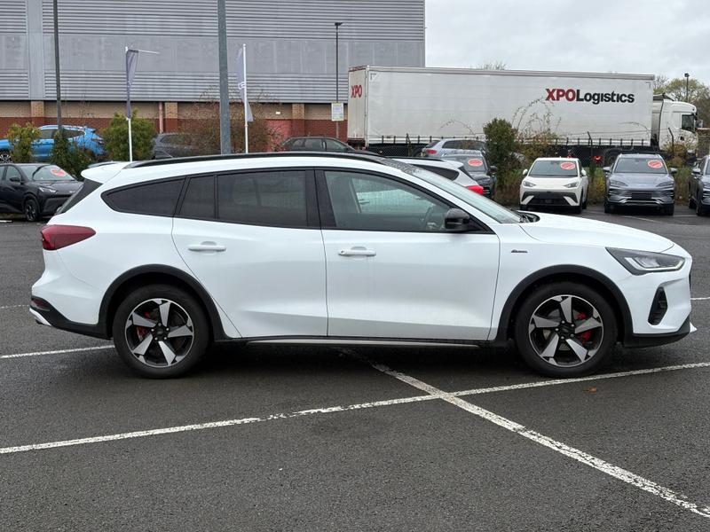 Used Ford Focus 2022 for sale - 76766980: Photo 3