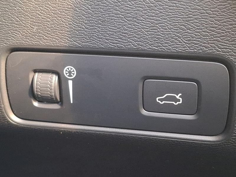 Used Volvo XC40 2021 for sale - 77006183: Photo 31