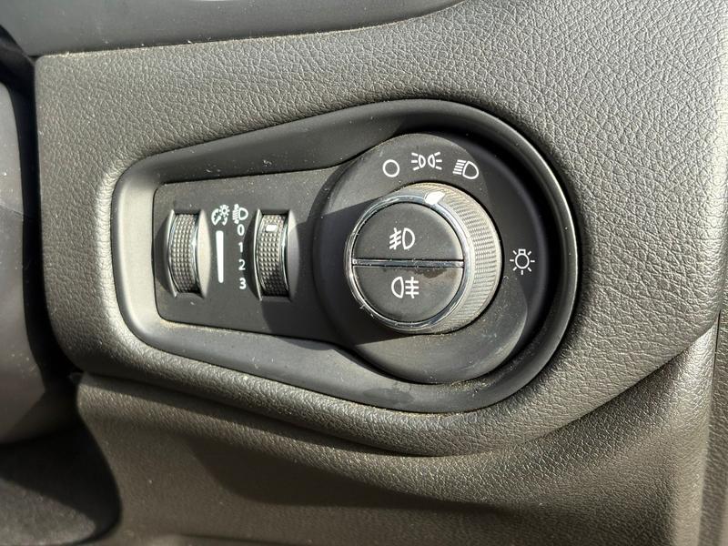 Used Jeep Renegade 2017 for sale - 76767047: Photo 21