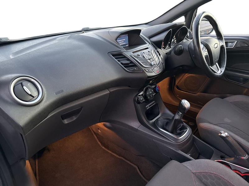 Used Ford Fiesta 2017 for sale - 77225790: Photo 16