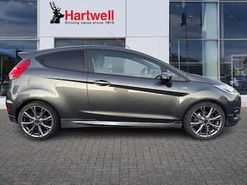 Used Ford Fiesta 2017 for sale - 77225790: Photo