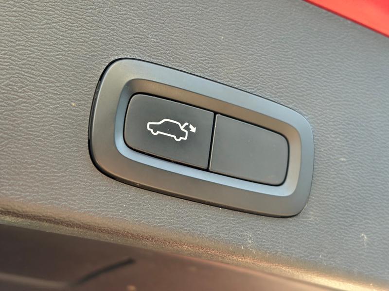 Used Volvo XC40 2020 for sale - 76766961: Photo 8