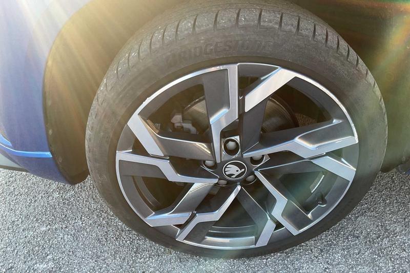 Used Skoda Karoq 2025 for sale - 76882507: Photo 5