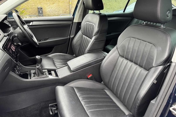 Used Skoda Superb 2019 for sale - 76139591: Photo 40
