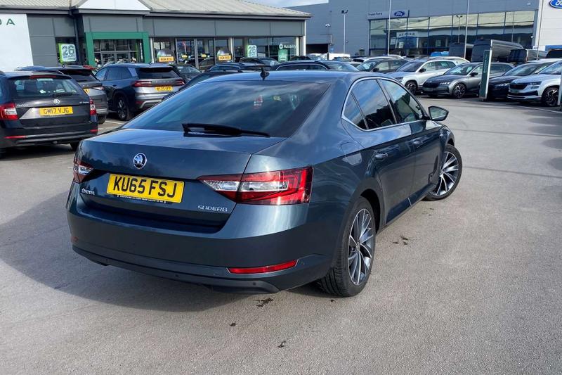 Used Skoda Superb 2015 for sale - 77733254: Photo 10