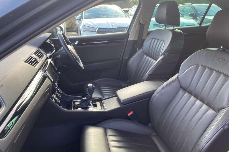 Used Skoda Superb 2015 for sale - 77733254: Photo 25