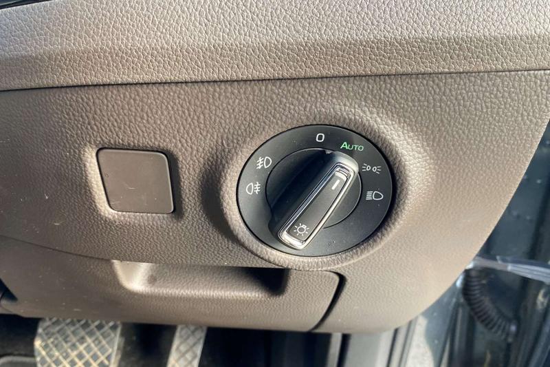 Used Skoda Superb 2015 for sale - 77733254: Photo 28