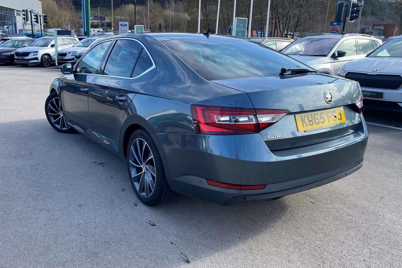 Used Skoda Superb 2015 for sale - 77733254: Photo 5