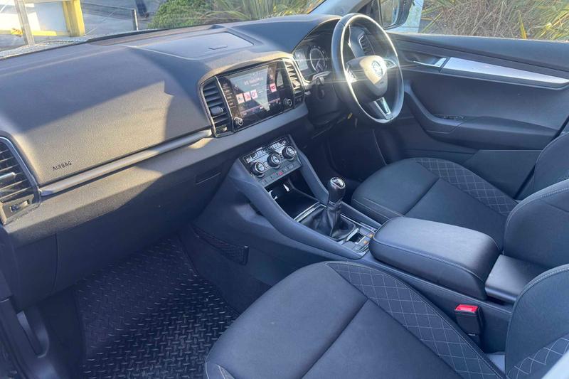 Used Skoda Karoq 2019 for sale - 77132638: Photo 2
