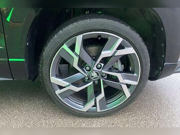 Used Skoda Karoq 2025 for sale - 77407050: Photo