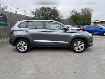 Used Skoda Karoq 2025 for sale - 76277254: Photo 2