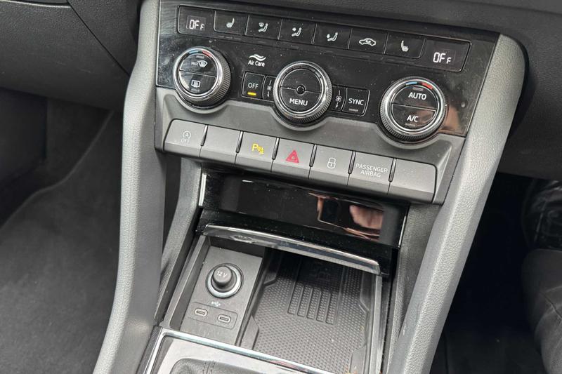 Used Skoda Karoq 2025 for sale - 76277254: Photo 30