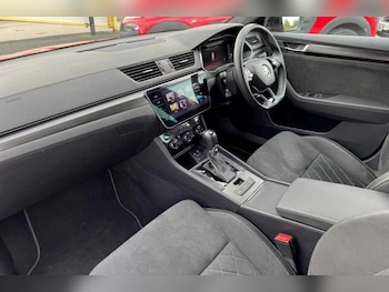 Used Skoda Superb 2023 for sale - 75700442: Photo