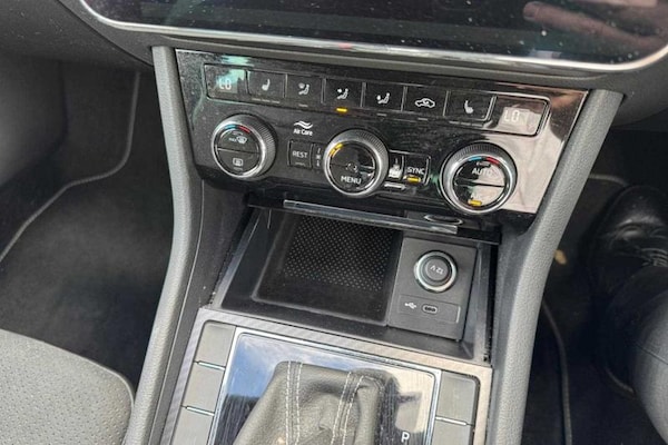 Used Skoda Superb 2023 for sale - 75700442: Photo 31