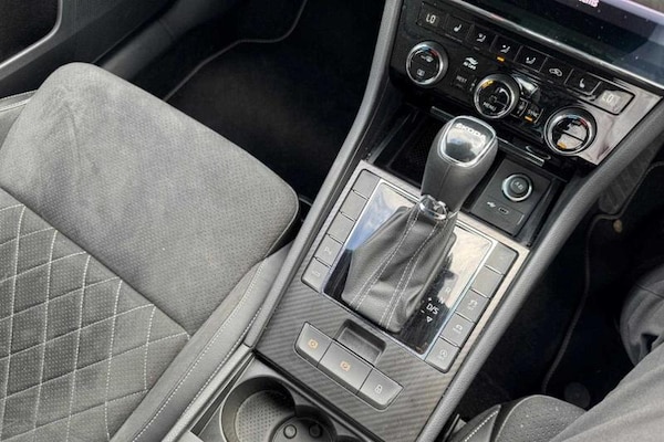 Used Skoda Superb 2023 for sale - 75700442: Photo 32