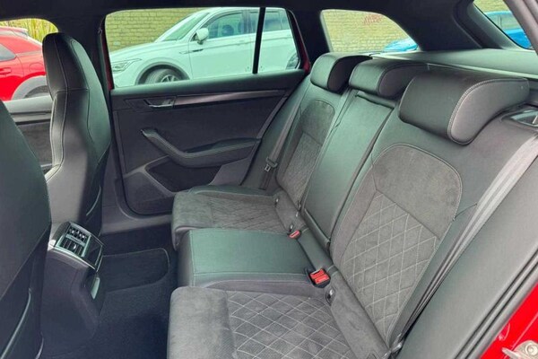 Used Skoda Superb 2023 for sale - 75700442: Photo 37