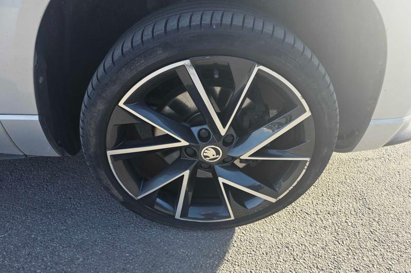 Used Skoda Karoq 2022 for sale - 77653646: Photo 14