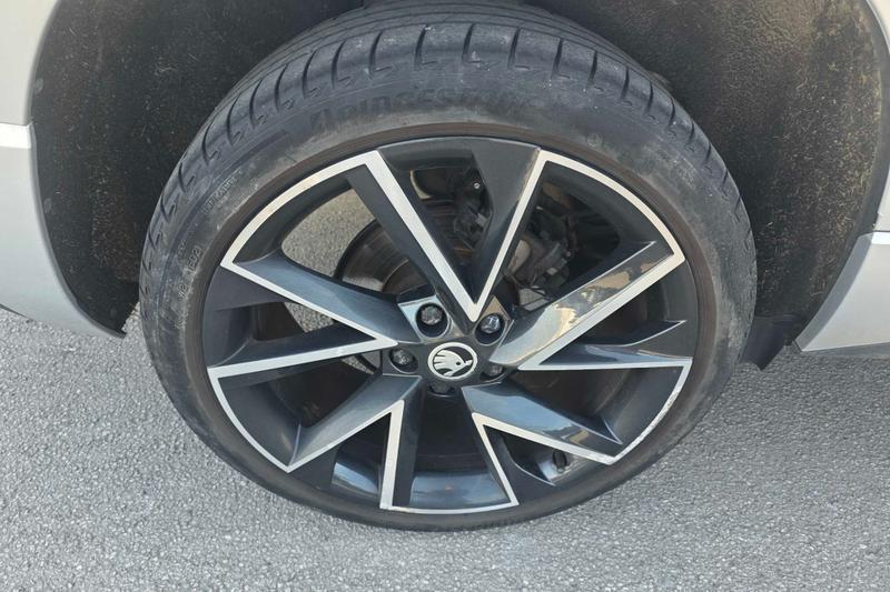 Used Skoda Karoq 2022 for sale - 77653646: Photo 5