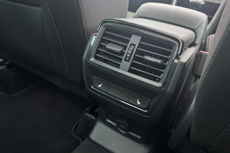 Used Skoda Karoq 2025 for sale - 76557419: Photo 37