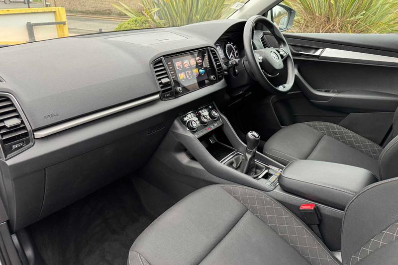 Used Skoda Karoq 2021 for sale - 77435199: Photo 2