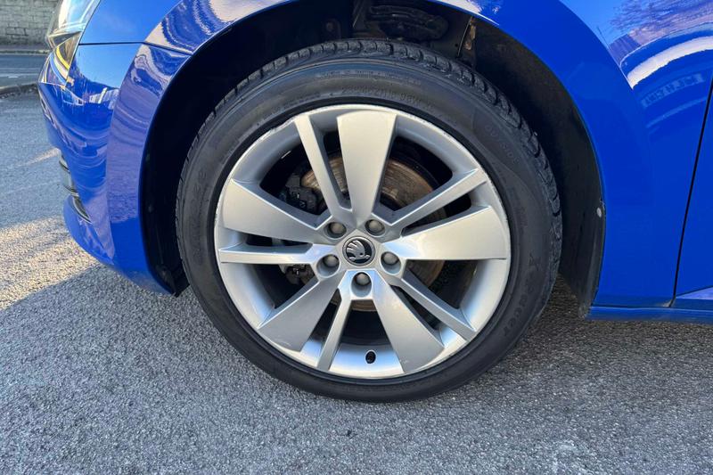 Used Skoda Superb 2022 for sale - 77128120: Photo 12