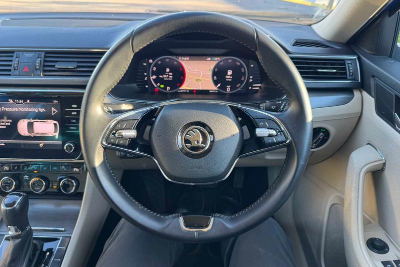 Used Skoda Superb 2022 for sale - 77128120: Photo 19