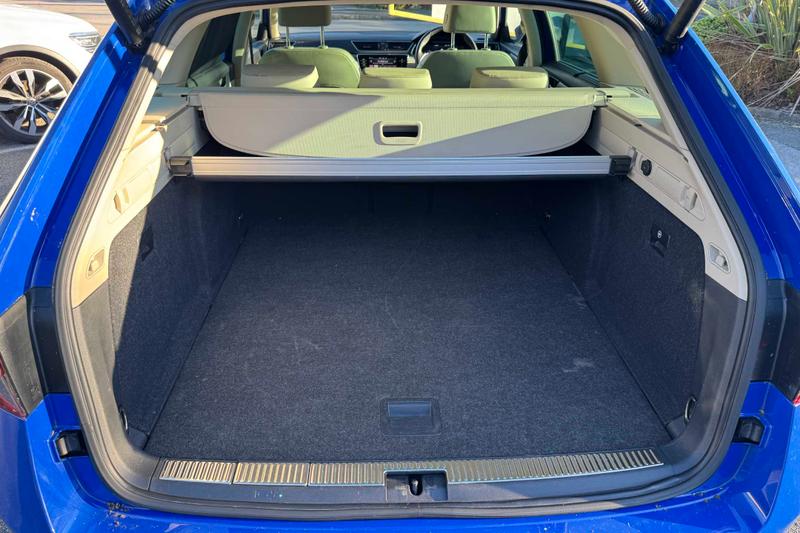 Used Skoda Superb 2022 for sale - 77128120: Photo 38