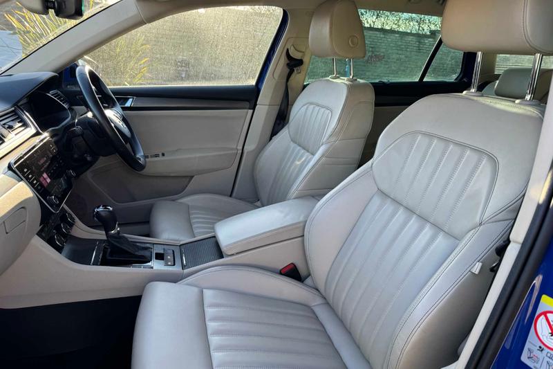 Used Skoda Superb 2022 for sale - 77128120: Photo 40