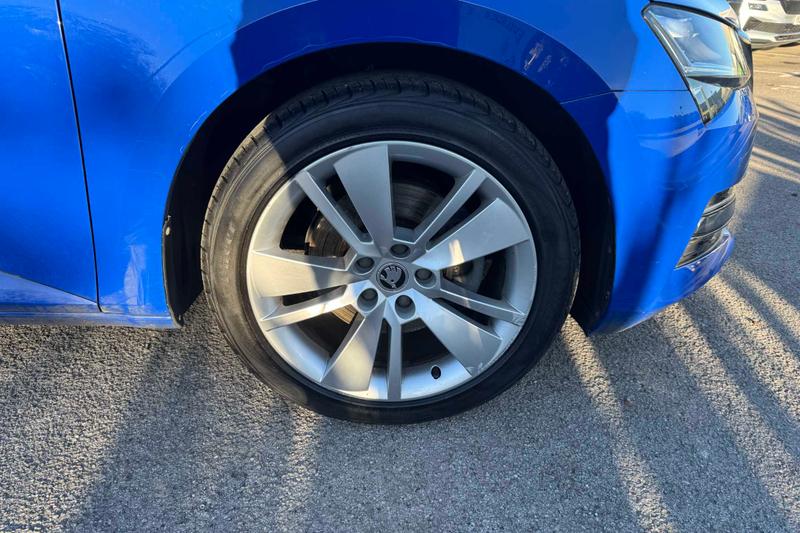 Used Skoda Superb 2022 for sale - 77128120: Photo 8