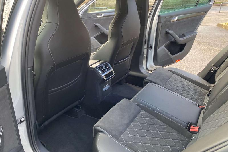 Used Skoda Superb 2023 for sale - 76480363: Photo 28