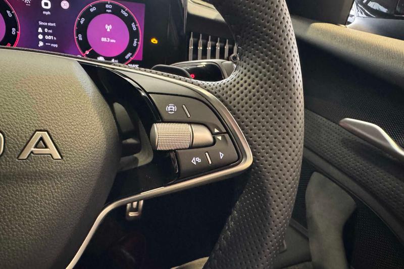 Used Skoda Superb 2025 for sale - 76131593: Photo 21