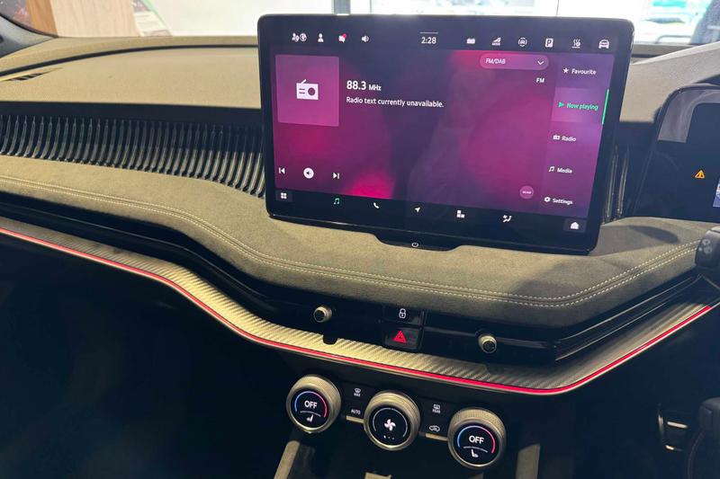 Used Skoda Superb 2025 for sale - 76131593: Photo 25