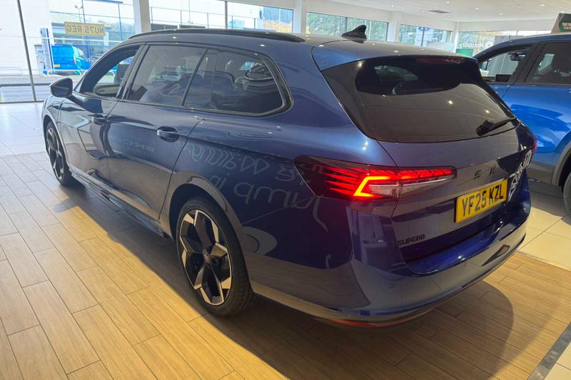 Used Skoda Superb 2025 for sale - 76131593: Photo 3