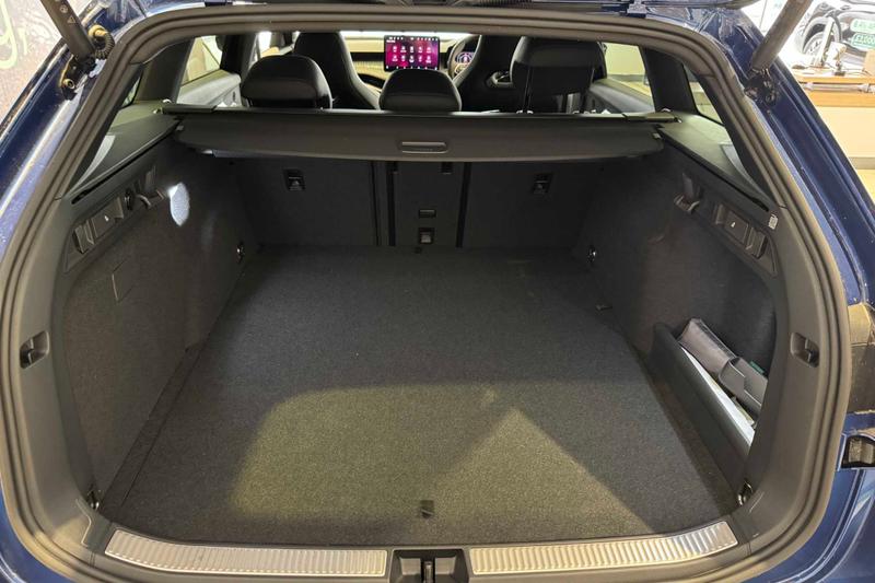 Used Skoda Superb 2025 for sale - 76131593: Photo 36