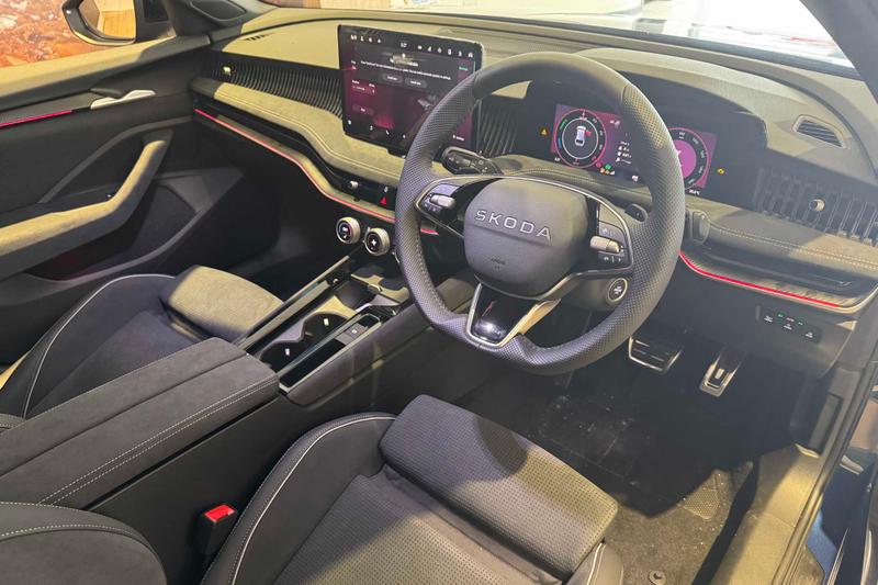 Used Skoda Superb 2025 for sale - 76131593: Photo 6