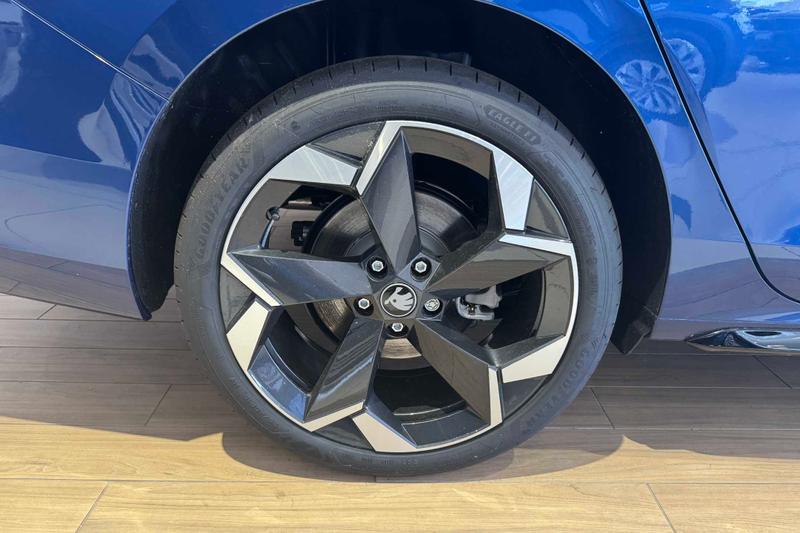 Used Skoda Superb 2025 for sale - 76131593: Photo 8