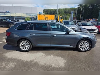 Used Skoda Superb 2019 for sale - 78733042: Photo