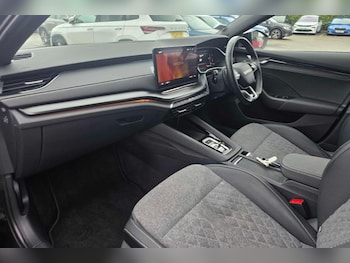 Used Skoda Octavia 2025 for sale - 77274995: Photo