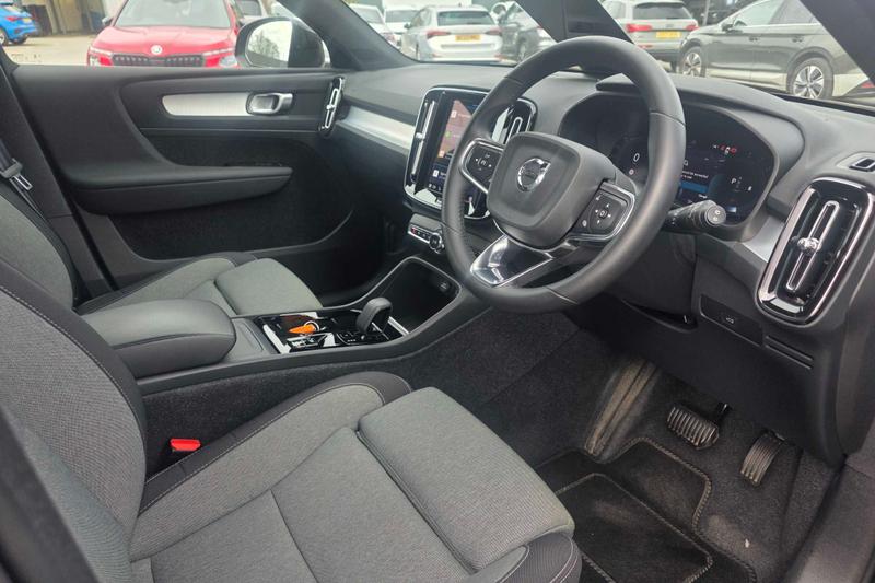 Used Volvo XC40 2023 for sale - 78028690: Photo 15