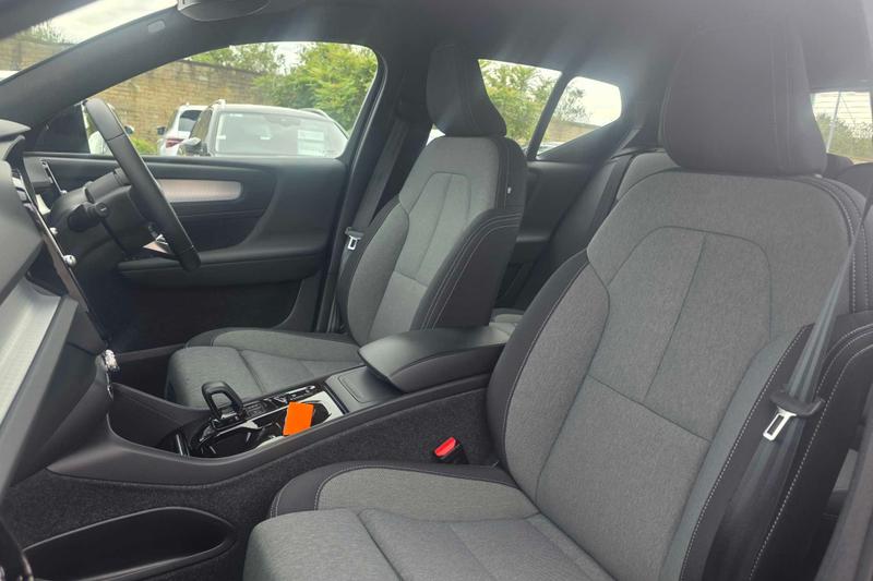 Used Volvo XC40 2023 for sale - 78028690: Photo 24