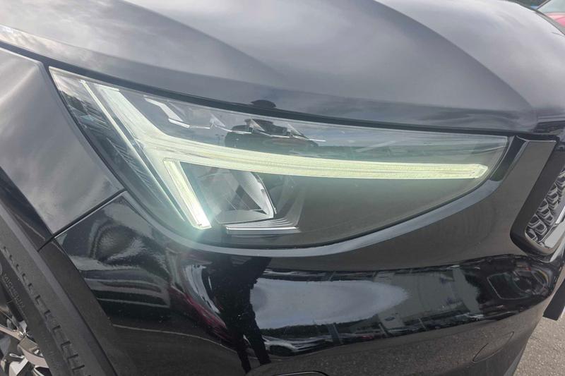 Used Volvo XC40 2023 for sale - 78028690: Photo 39