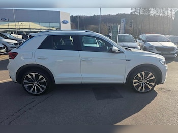 Used Volkswagen T-Roc 2019 for sale - 77733280: Photo