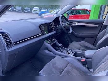 Used Skoda Karoq 2023 for sale - 76960745: Photo