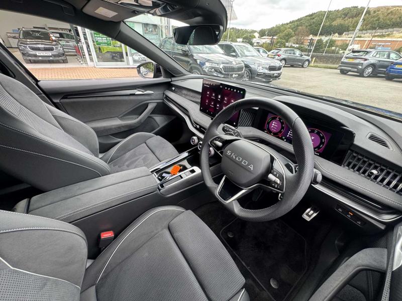 Used Skoda Superb 2025 for sale - 77733300: Photo 6