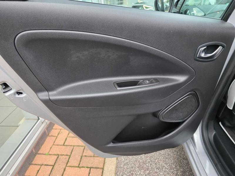 Used Renault Zoe 2021 for sale - 77487172: Photo 27