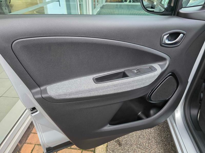 Used Renault Zoe 2021 for sale - 77487172: Photo 28