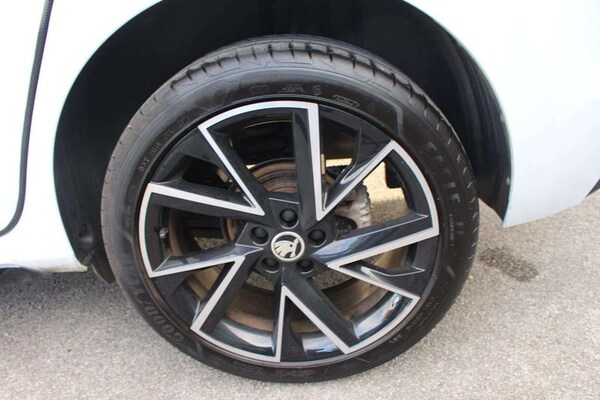 Used Skoda Kamiq 2023 for sale - 76131567: Photo 8