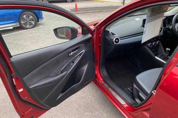 Used Mazda Mazda2 2020 for sale - 75985128: Photo 25