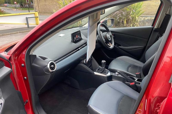 Used Mazda Mazda2 2020 for sale - 75985128: Photo 2