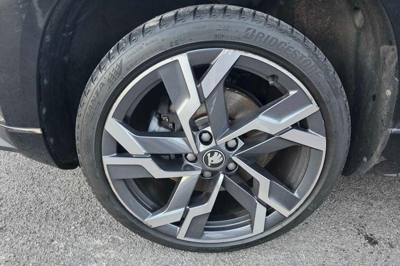 Used Skoda Karoq 2025 for sale - 76882506: Photo 5